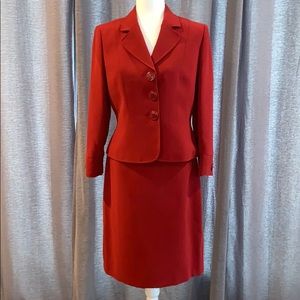 Tahari Jacket/Blazer & Skirt Suite Red EUC 8P